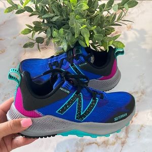 NEW Womens New Balance Trail Sneakers size 7